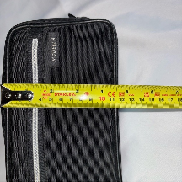 MODELLA Black Cosmetic Toiletry Travel Bag - Picture 14 of 15